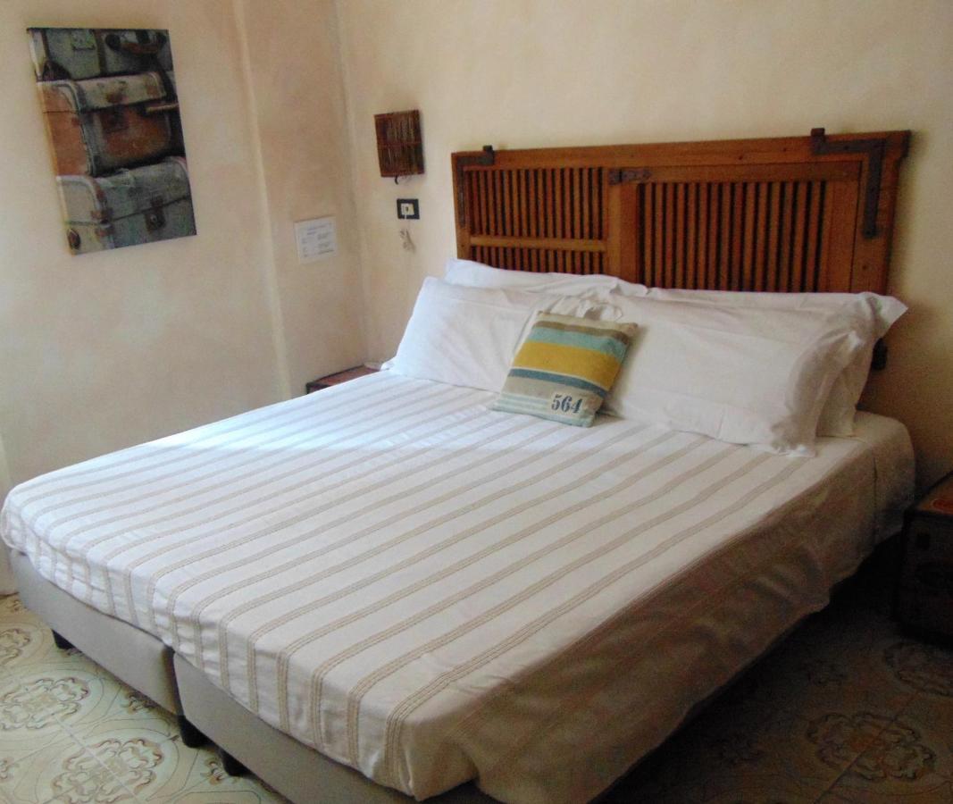 L'Antico Borgo Elena Noli Hotel Bagian luar foto