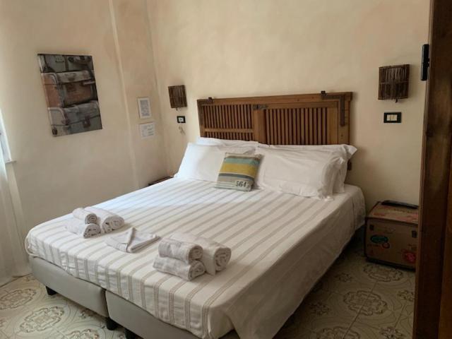 L'Antico Borgo Elena Noli Hotel Bagian luar foto